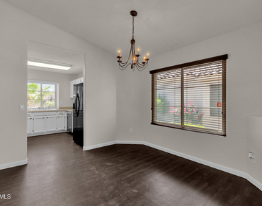 13864 N 91st Lane - Photo Thumbnail 3