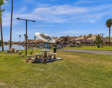 13864 N 91st Lane - Photo Thumbnail 30