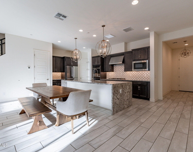 25424 N 19th Drive - Photo Thumbnail 1