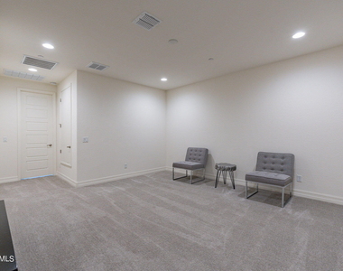 25424 N 19th Drive - Photo Thumbnail 15