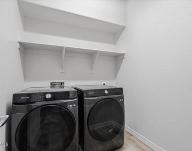 11137 E Sutter Avenue - Photo Thumbnail 14