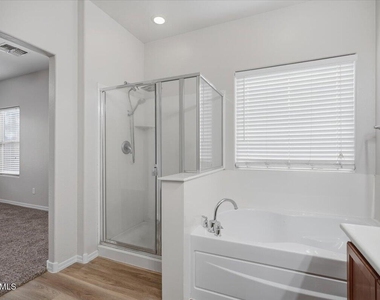 11137 E Sutter Avenue - Photo Thumbnail 8
