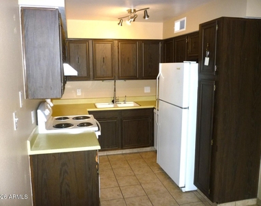 914 S Acapulco Lane - Photo Thumbnail 3