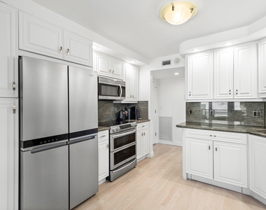 2066 N Ocean Boulevard - Photo Thumbnail 18