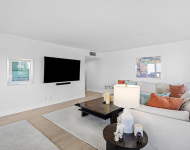 2066 N Ocean Boulevard - Photo Thumbnail 11