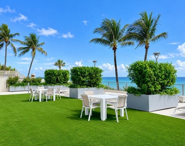 2066 N Ocean Boulevard - Photo Thumbnail 3