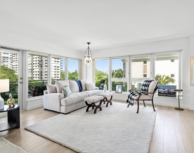 2066 N Ocean Boulevard - Photo Thumbnail 8