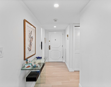 2066 N Ocean Boulevard - Photo Thumbnail 5