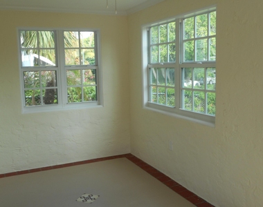 832 Biscayne Drive - Photo Thumbnail 15