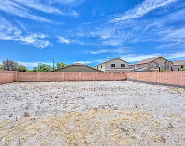 29789 W Fairmount Avenue - Photo Thumbnail 37