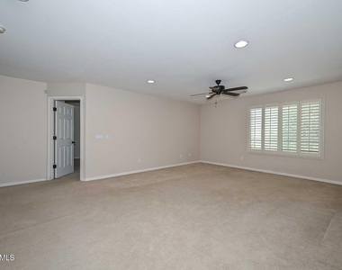 29789 W Fairmount Avenue - Photo Thumbnail 25