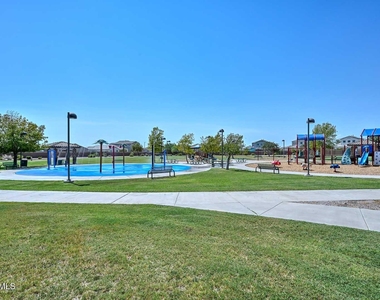 29789 W Fairmount Avenue - Photo Thumbnail 56