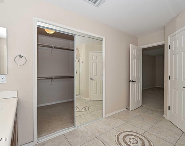 29789 W Fairmount Avenue - Photo Thumbnail 30