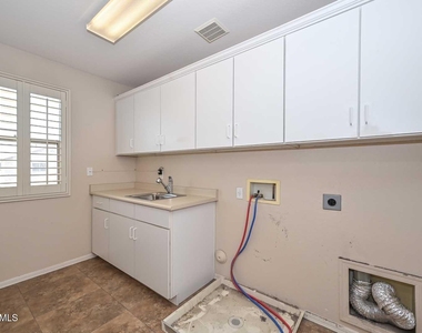 29789 W Fairmount Avenue - Photo Thumbnail 33