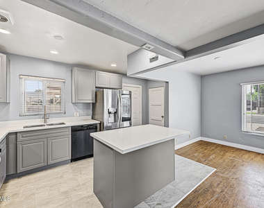 851 N Country Club Drive - Photo Thumbnail 4