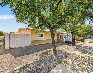 851 N Country Club Drive - Photo Thumbnail 2