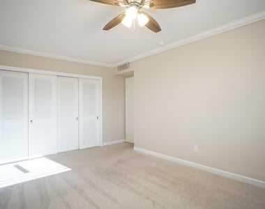 510 Prosperity Farms Road - Photo Thumbnail 13