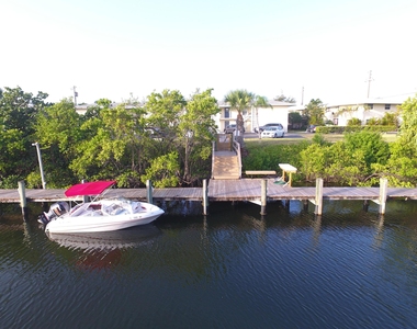 510 Prosperity Farms Road - Photo Thumbnail 17