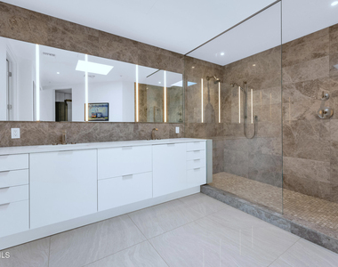 3801 N Goldwater Boulevard - Photo Thumbnail 9