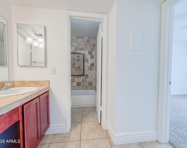 3825 E Camelback Road - Photo Thumbnail 11