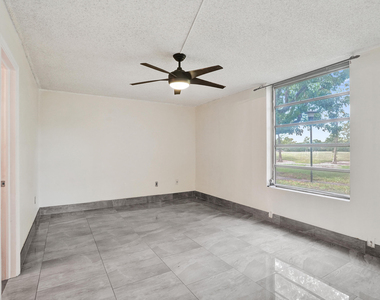 8301 Sands Point Boulevard - Photo Thumbnail 16