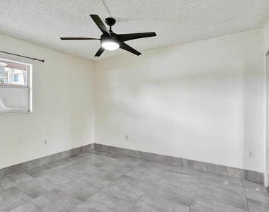 8301 Sands Point Boulevard - Photo Thumbnail 11