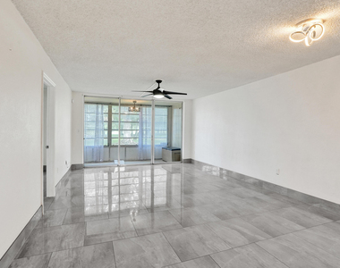 8301 Sands Point Boulevard - Photo Thumbnail 6