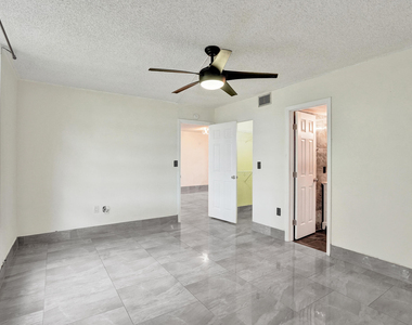 8301 Sands Point Boulevard - Photo Thumbnail 18
