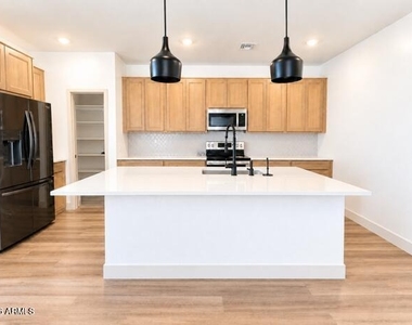 9986 W Monterey Way - Photo Thumbnail 1