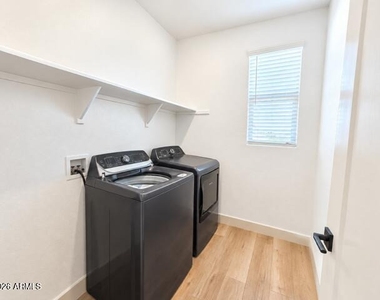 9986 W Monterey Way - Photo Thumbnail 7