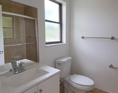 11409 Royal Palm Boulevard - Photo Thumbnail 23