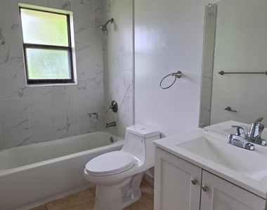 11409 Royal Palm Boulevard - Photo Thumbnail 18