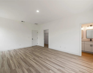 1777 Sw 162nd Street - Photo Thumbnail 7