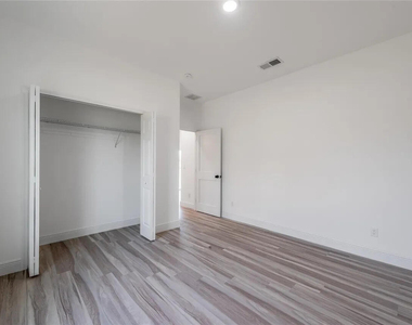 1777 Sw 162nd Street - Photo Thumbnail 10