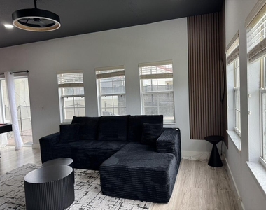 4512 Alberto Circle - Photo Thumbnail 2