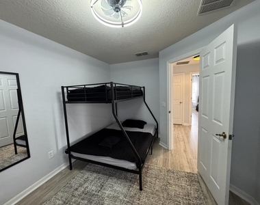 4512 Alberto Circle - Photo Thumbnail 23