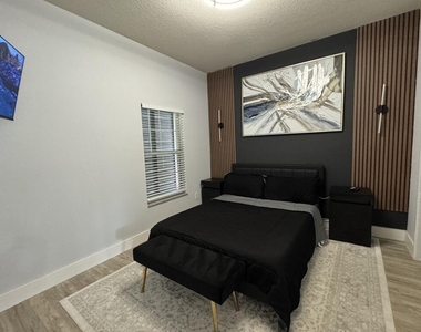 4512 Alberto Circle - Photo Thumbnail 12