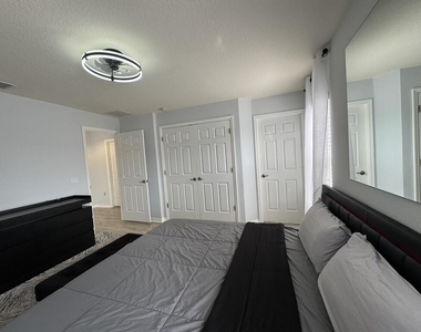 4512 Alberto Circle - Photo Thumbnail 31