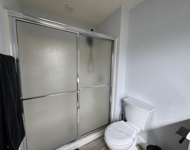 4512 Alberto Circle - Photo Thumbnail 33