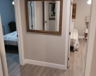 519 Cottage 31st Street - Photo Thumbnail 13