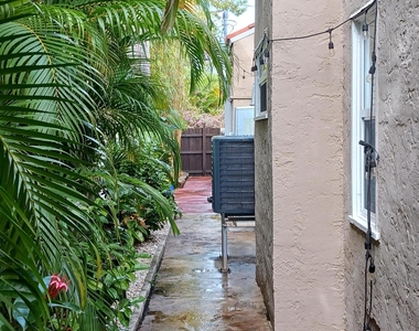 519 Cottage 31st Street - Photo Thumbnail 4