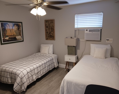 519 Cottage 31st Street - Photo Thumbnail 15