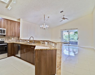 7705 Forest Green Lane - Photo Thumbnail 2