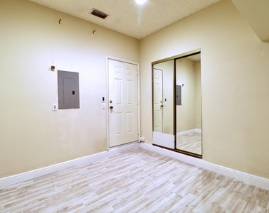 7705 Forest Green Lane - Photo Thumbnail 13