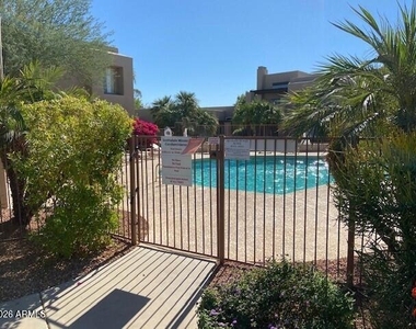 11260 N 92nd Street - Photo Thumbnail 26