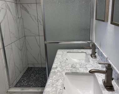 11260 N 92nd Street - Photo Thumbnail 16