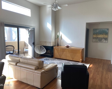 11260 N 92nd Street - Photo Thumbnail 5