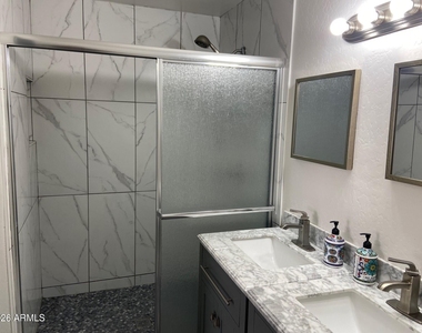11260 N 92nd Street - Photo Thumbnail 17