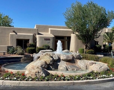 11260 N 92nd Street - Photo Thumbnail 1