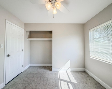 703 N 25th Street - Photo Thumbnail 11
